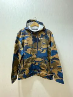 美品ナイキ Therma-FIT カモフラ パーカー M DV7999-476