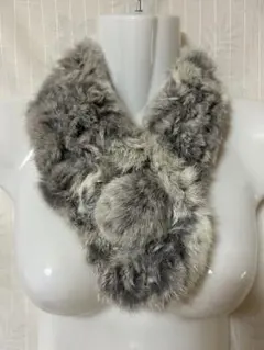 [新品]グレー ファー マフラー ポンポン付き