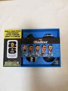 ZURU Ballers FIFA 4個セット + フィールド - メルカリ