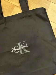 新品 Calvin Klein ジョングク 購入特典ノベルティトートバッグ - メルカリ
