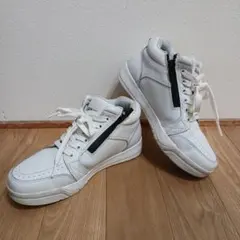 gravis 　ホワイト スニーカー　白　ハイカットのサムネイル