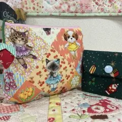 コーヒーカップ型コロンとまーるいポーチ❣️ミニお財布オマケ付き❣️いちご付⭐️新柄♪