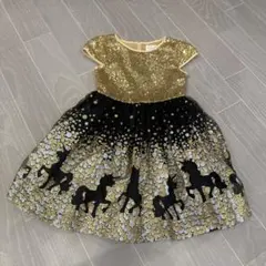 ユニコーンシルエットのドレスのサムネイル