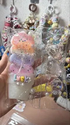 アイスクリーム型装飾品 ラメ入り　スクイーズ