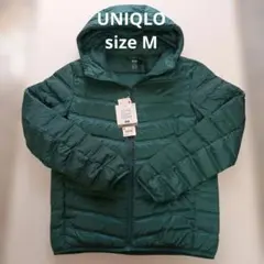 [UNIQLO]ウルトラ　ライトダウン　シームレス パーカー　(グリン)