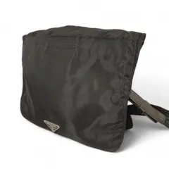 美品 正規品 プラダ ナイロン ショルダーバッグ 三角ロゴ 黒 ブラック 鞄