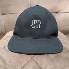 UNDEFEATED ベースボールキャップ 黒