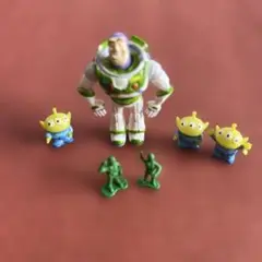 リーメント　トイストーリー バズ・ライトイヤーほか