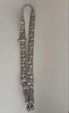 スマホショルダーストラップ 花柄刺繍 グレー