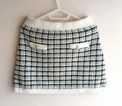 白黒チェックミニスカート