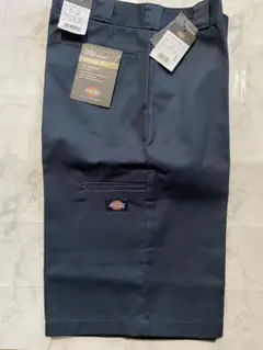 Dickies Loose Fit ハーフパンツ30インチのサムネイル