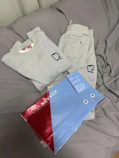 brochure nevver スウェット　セットアップ　Mのサムネイル