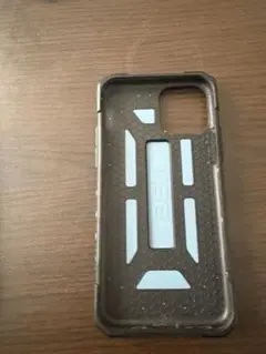 UAG iPhone用耐衝撃ケース 青と黒