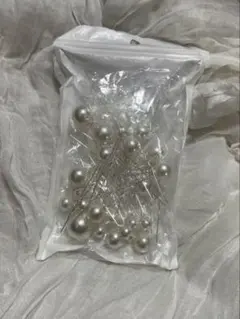 【値下げ】パール付き　ヘアピン　結婚式　花嫁