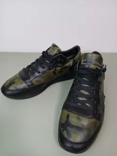 美品☆ PHILIPPE MODEL 迷彩 レザー スニーカー 27cmのサムネイル