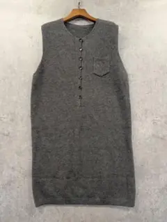 グレー ノースリーブ ニットベスト