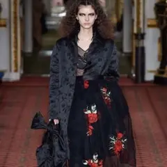 2025年最新】シモーネロシャ モンクレールの人気アイテム - メルカリ