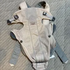 美品　BABYBJÖRN 抱っこ紐 ベビーキャリアミニ　 メッシュ　ピンク