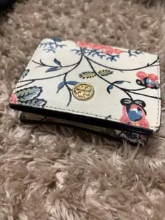 花柄カードケース ホワイト　TORY BURCH