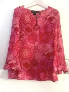 シャンハイタン　シルク100% フラワー柄 長袖ブラウス・チュニック