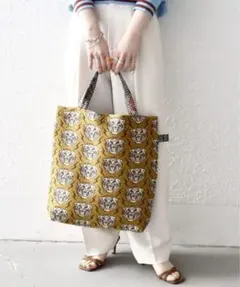 bindu タイガー　ジャカードトートバッグ　イエロー　新品のサムネイル