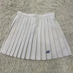 YONEX プリーツスカート ホワイト ウエスト61 美品！ - メルカリ