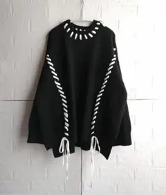 オーバーサイズ 黒 ニット 長袖 ホワイト装飾
