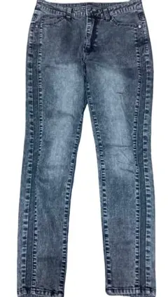 C17　ジーンズ　グレーブラック　ストレートデニム　ウォッシュ加工　美脚