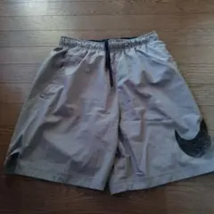 Nike Dri-FIT ショートパンツ M グレー