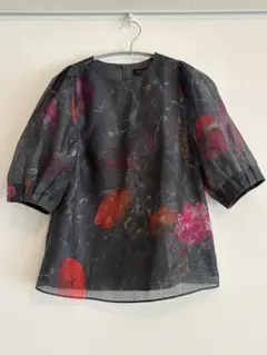 Ted Baker テッドベーカー　フラワープリント　ブラウスのサムネイル