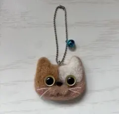 羊毛フェルト 猫 キーホルダー チャームのサムネイル