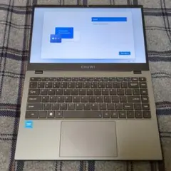 め*り様 CHUWI ノートPC シルバー 英語キーボードのサムネイル