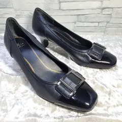 【極美品】✨RIZ RAFFINEE 23cm パンプス 黒 レザー バックル