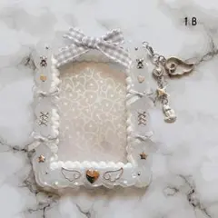 (1B) B8 チャーム付き ホイップデコ カードケース トレカケース