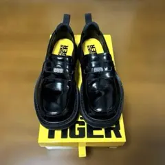 Onitsuka Tiger ブラックローファー
