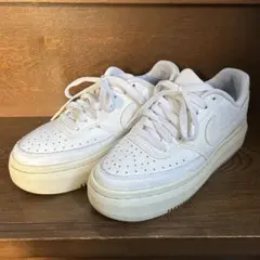 【NIKE】厚底スニーカー レディース 22.5cm