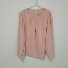 ピンク 長袖シャツ バックオープン