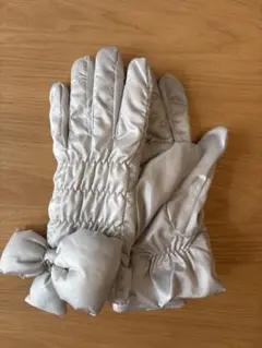 シルバー 手袋 リボン付き 裏起毛