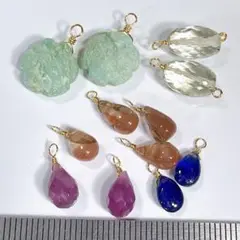 サービス品＊天然石の豪華なチャームアソートA54