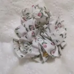 リバティ シュシュ