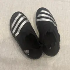 adidas マリンシューズ ブラック シルバー　お洒落　20cm 21cmのサムネイル