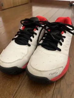 YONEX テニスシューズ　パワークッション　SH105 ジュニア用　23cm