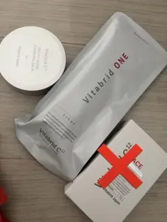 新品未使用！薬用ビタブリッドワンさっぱり　ジェル状美容液のサムネイル