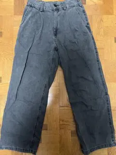 GU ストレートデニム Sサイズ グレー