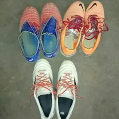 サッカースパイク ミズノ アシックス ナイキ