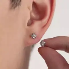 シルバー CCロゴ フープピアス - メルカリ