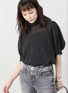 Spick & Span ドットベルスリーブブラウスのサムネイル