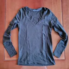 RALPH LAUREN 黒 長袖 Vネック Tシャツ　　　色違いの白もあります