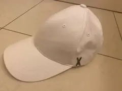 VARZAR（バザール）ホワイトキャップ　 ロゴ金具シルバー深めタイプ