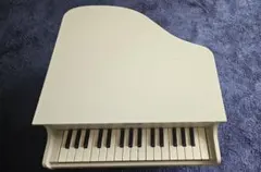 カワイ グランドピアノ ホワイトのサムネイル